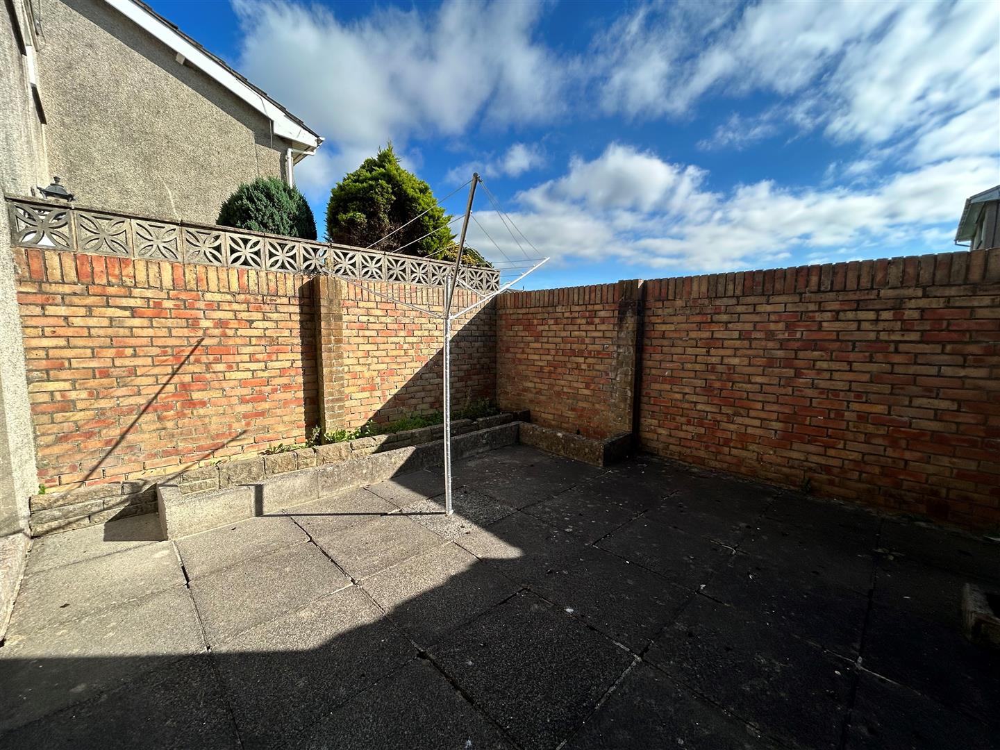 Gorslas, North Cornelly, Bridgend, CF33 4NG